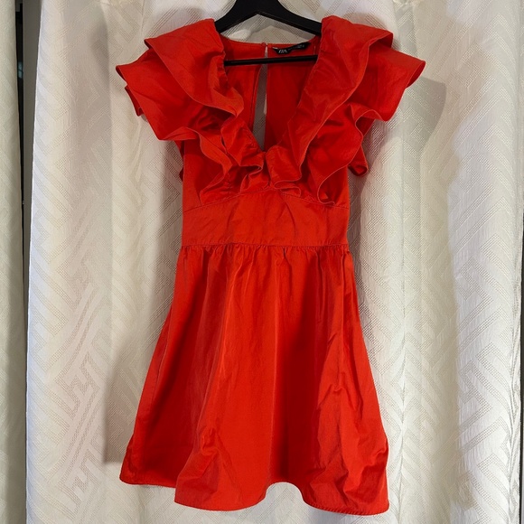 ❤️‍🔥 Fiery Red Ruffle Sleeve Mini Dress 💃 - Picture 5 of 7